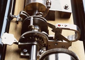 庭に簡易的な物置を作れるパイプ倉庫